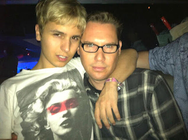 Singer with victim 3